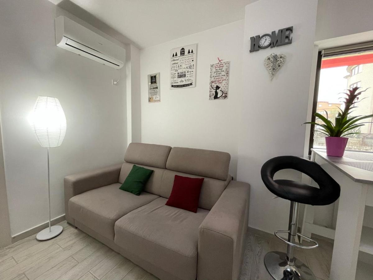 Renting Solutions Iulius Mall ヤシ エクステリア 写真